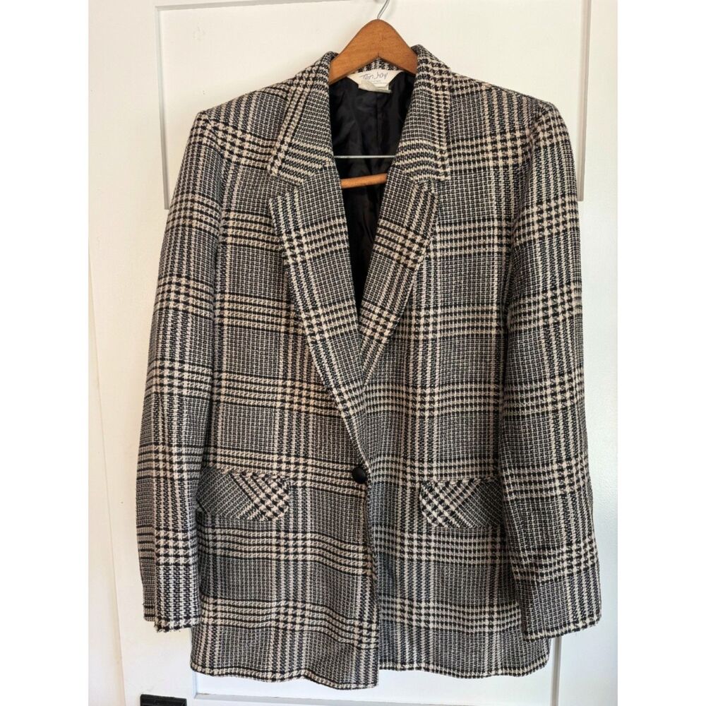 Tan Jay plaid tailored single-button blazer with matching skirt